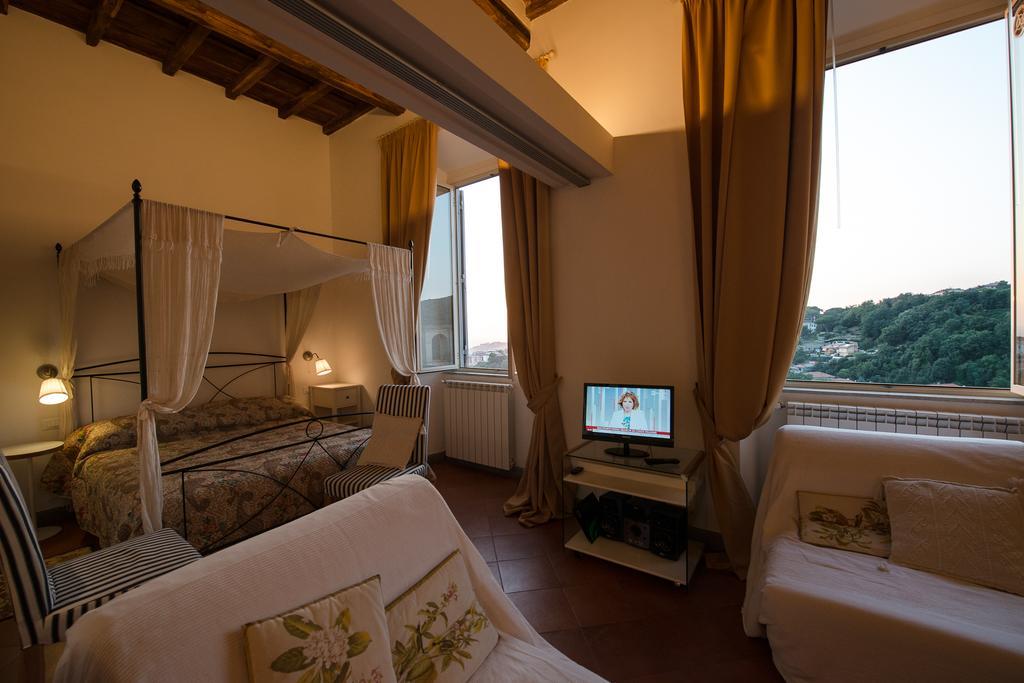 Casa Vacanze Palazzo Primoli Аричча Экстерьер фото